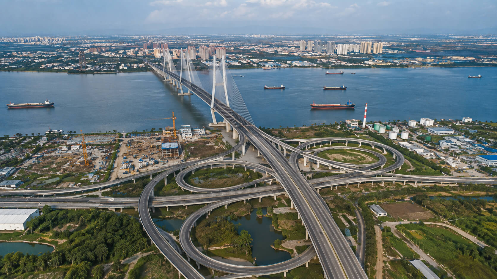 Learn how financial guarantees, Bank Guarantees, SBLCs, trade finance, and project funding solutions help contractors win and complete major projects worldwide.